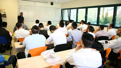 משרד העבודה ביטל יריד תעסוקה לחרדים בגלל הגבלה על הפרדה מגדרית - והכחיש