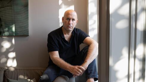 ילד ישן, ילד חדש / חנוך דאום