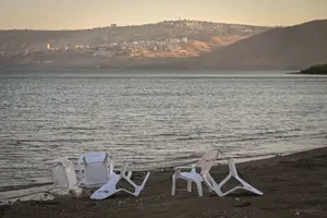 האמבה הפחידה את הנופשים? במלונות סביב הכינרת מספרים סיפור אחר