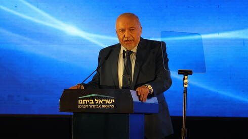 ליברמן הוצג כ"רה"מ הבא" והפתיע: רפי בן שטרית במקום השני, טליה לנקרי שלישית