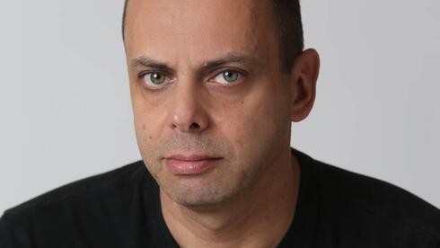 זה הזמן להתחייב / רענן שקד