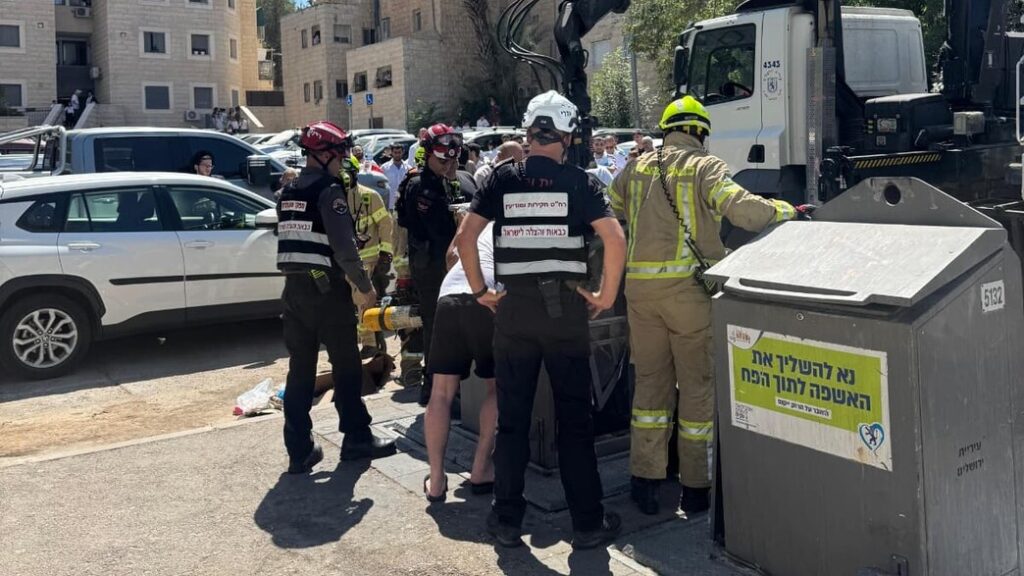 חשד: השליך את אחיו לתוך פח מוטמן בירושלים כדי לרצוח אותו