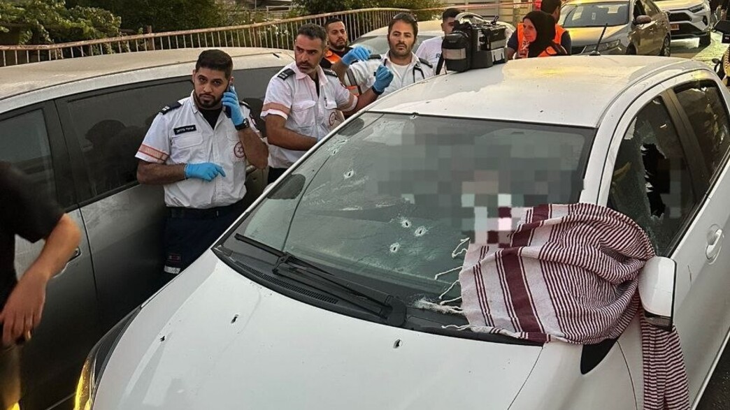 חשד לרצח כפול בנצרת: שני גברים נורו למוות ברכב