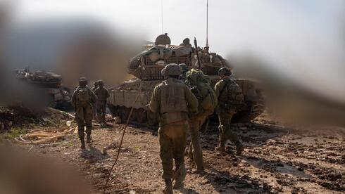 רימון הושלך באופן לא תקין בדרום לבנון, שני לוחמים נפצעו קשה ובינוני