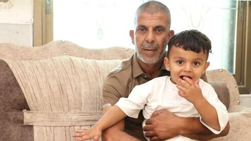 "אומרים לי: 'חמיד, אי אפשר לחיות ככה. פאטמה מתה, אתה צריך לבנות חיים חדשים, להתחתן'. אני אומר להם: קל לדבר. אתם יכולים לדבר עד מחר"
