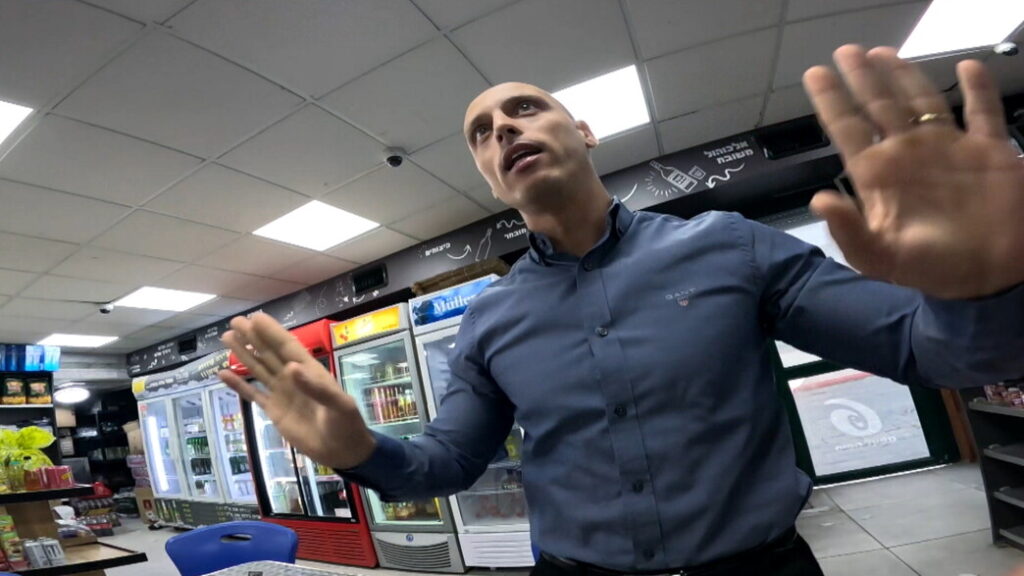 החקירה הסתיימה, גורמים מבהירים: "יש מספיק ראיות נגד ראש עיריית עכו המודח" | נחשף בתחקיר "המבקר"